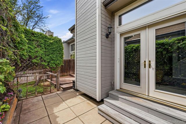 2212 S Nome Court, Aurora, CO 80014