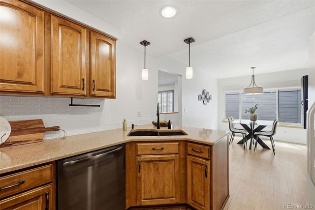 2212 S Nome Court, Aurora, CO 80014