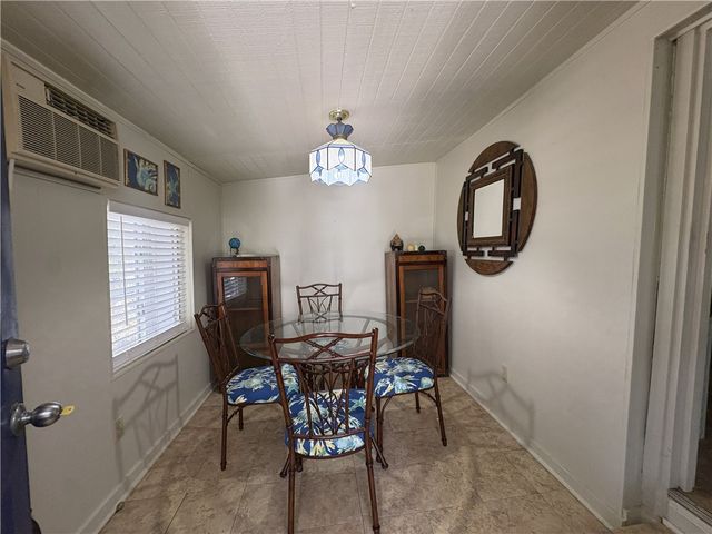 1608 Sammy Henderson St, Rockport, TX 78382