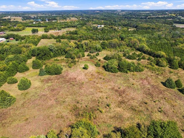 828 Blanton Hill Road, Whitewright, TX 75491