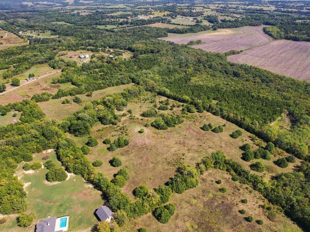 828 Blanton Hill Road, Whitewright, TX 75491