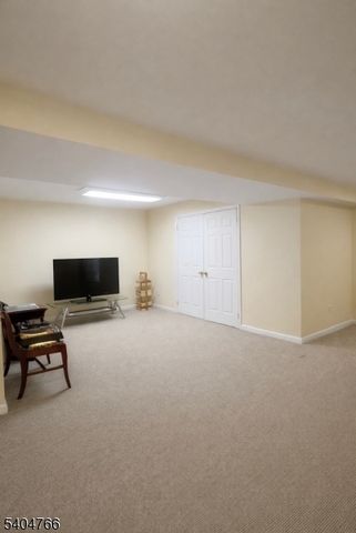 138 Levinberg Ln, Wayne Twp., NJ 07470