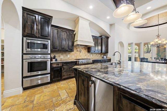 25210 Doral Crst, San Antonio, TX 78260