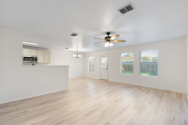1128 Boxwood Drive, Crowley, TX 76036