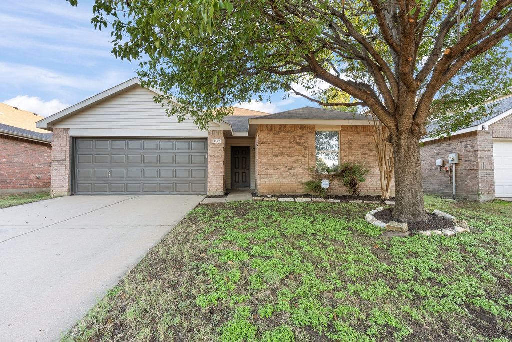 1128 Boxwood Drive, Crowley, TX 76036 — photo 2