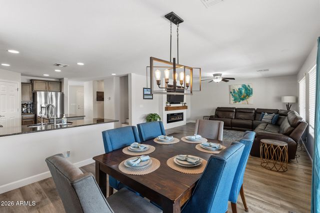 1948 W Black Hill Road, Phoenix, AZ 85085
