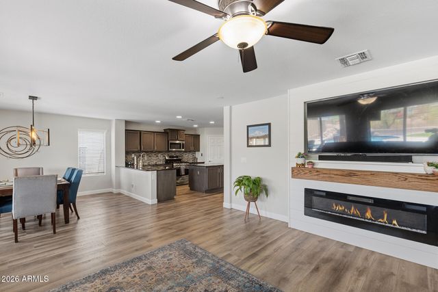 1948 W Black Hill Road, Phoenix, AZ 85085