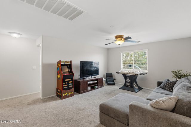 1948 W Black Hill Road, Phoenix, AZ 85085