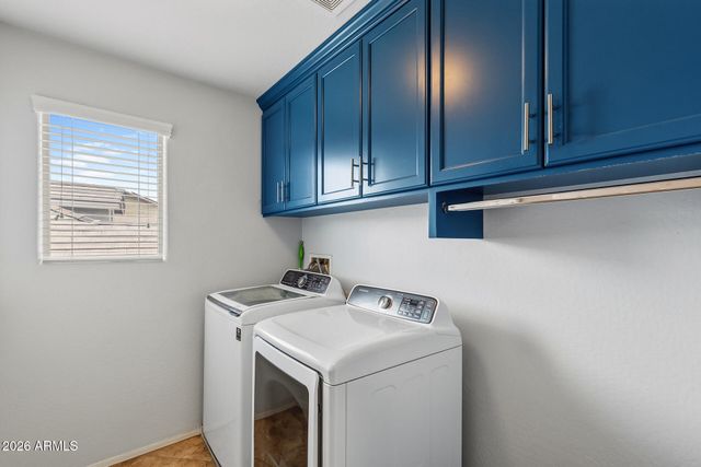 1948 W Black Hill Road, Phoenix, AZ 85085