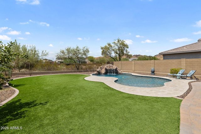 1948 W Black Hill Road, Phoenix, AZ 85085