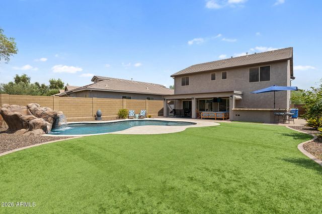 1948 W Black Hill Road, Phoenix, AZ 85085
