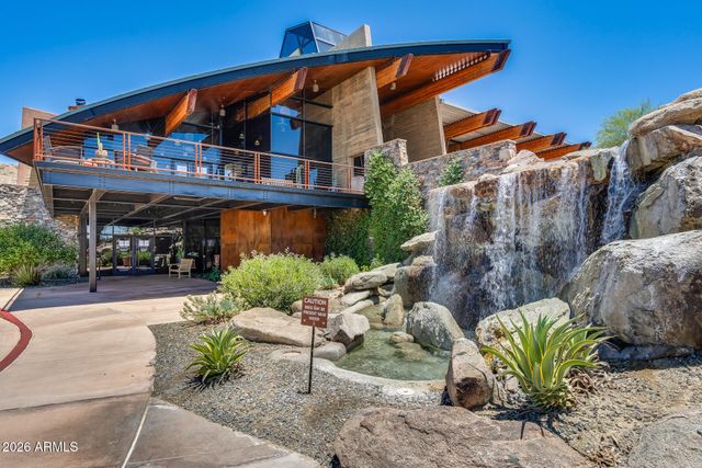 1948 W Black Hill Road, Phoenix, AZ 85085