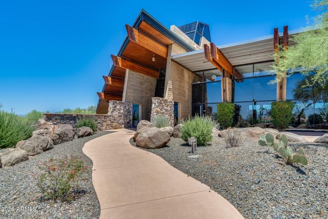 1948 W Black Hill Road, Phoenix, AZ 85085