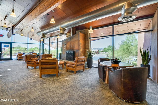 1948 W Black Hill Road, Phoenix, AZ 85085