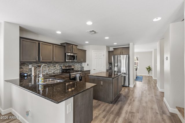 1948 W Black Hill Road, Phoenix, AZ 85085