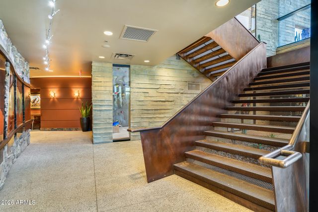 1948 W Black Hill Road, Phoenix, AZ 85085