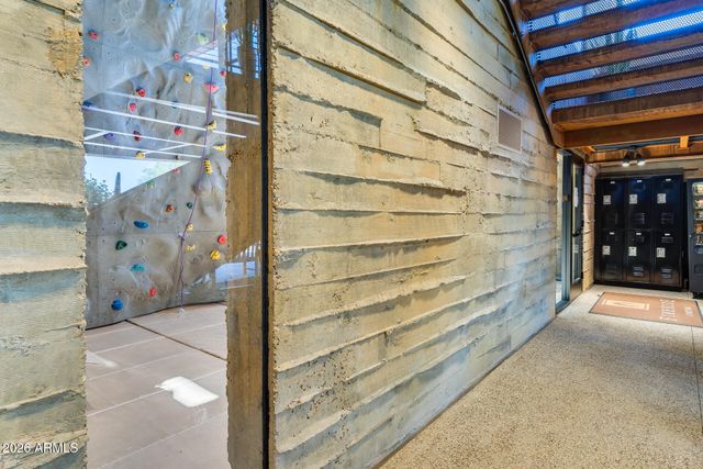 1948 W Black Hill Road, Phoenix, AZ 85085