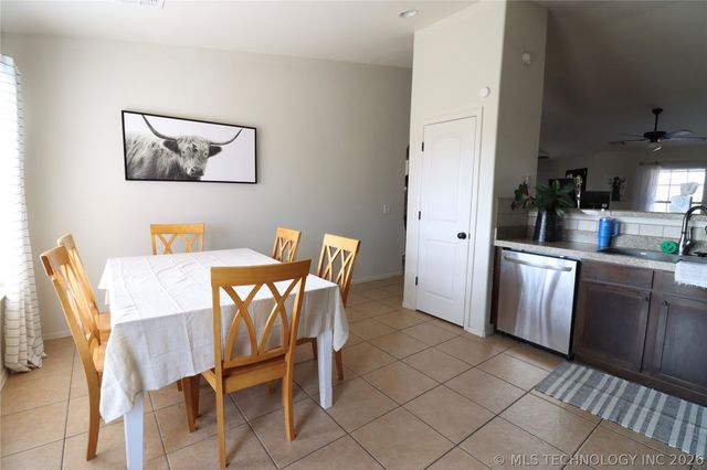 12755 N 124th East Place, Collinsville, OK 74021