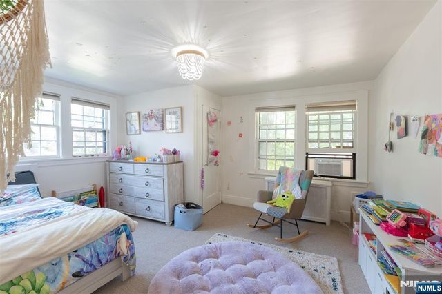 529 Wyndham Road, Teaneck, NJ 07666