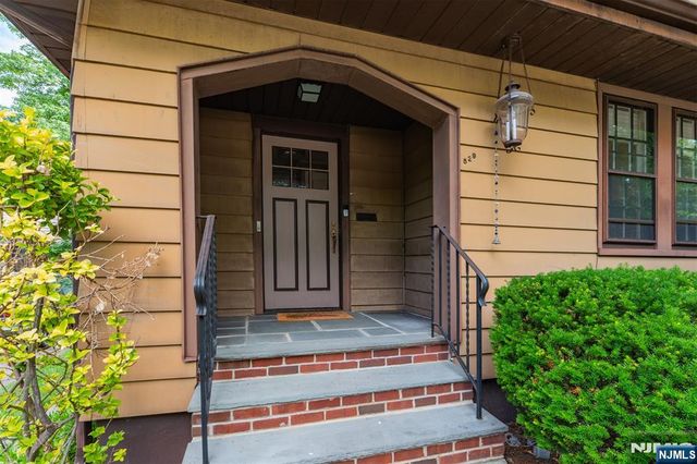 529 Wyndham Road, Teaneck, NJ 07666