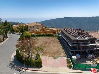 1588 Chastain, Pacific Palisades, CA 90272