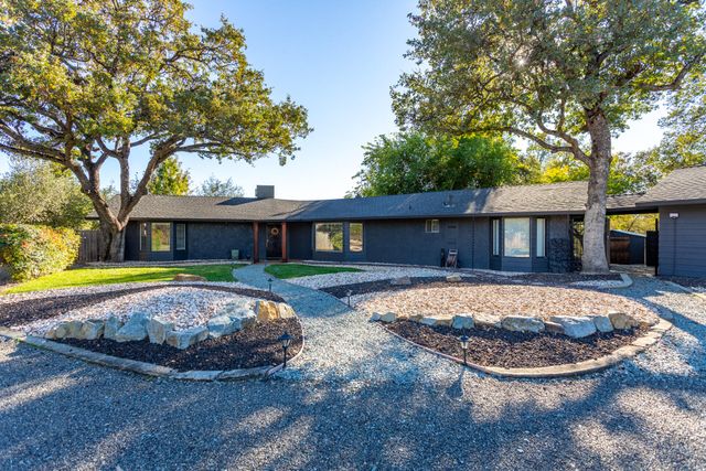 17063 Hawthorne Avenue, Anderson, CA 96007