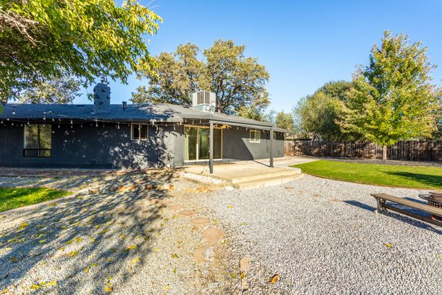 17063 Hawthorne Avenue, Anderson, CA 96007