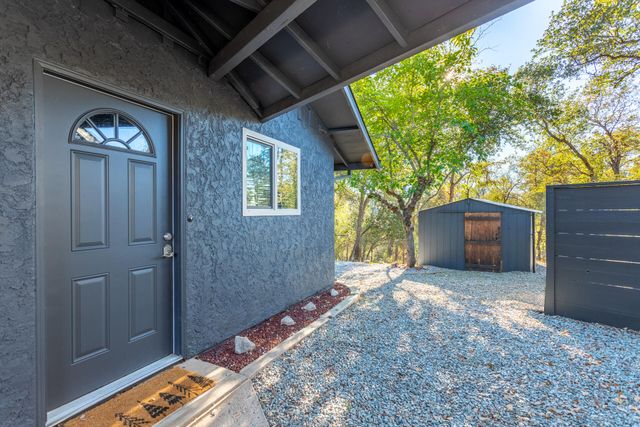 17063 Hawthorne Avenue, Anderson, CA 96007