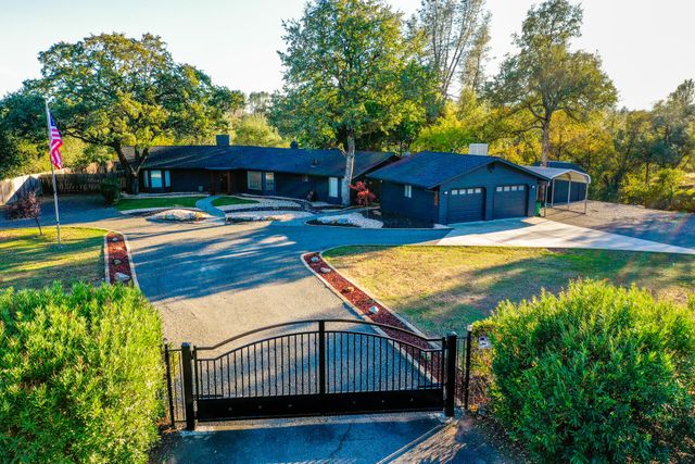 17063 Hawthorne Avenue, Anderson, CA 96007