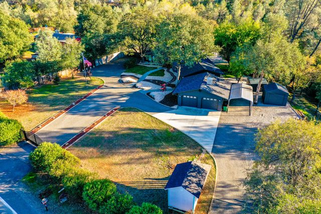 17063 Hawthorne Avenue, Anderson, CA 96007