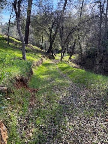 17063 Hawthorne Avenue, Anderson, CA 96007