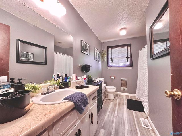 102 Clint Warren Street NE, Hanceville, AL 35077