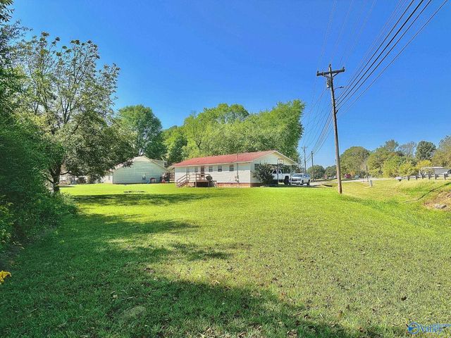 102 Clint Warren Street NE, Hanceville, AL 35077
