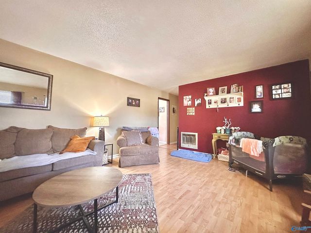 102 Clint Warren Street NE, Hanceville, AL 35077