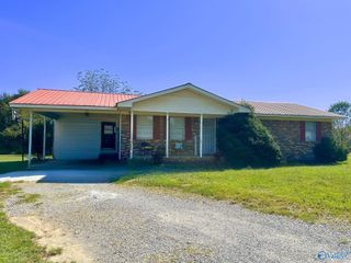 102 Clint Warren Street NE, Hanceville, AL 35077