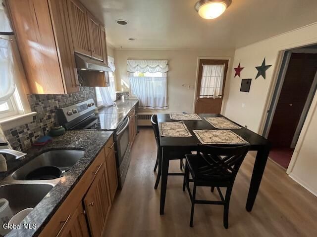 11 Baker Avenue, North Greenbush, NY 12198