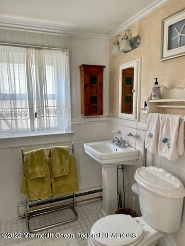 816 Atlantic Avenue A, Point Pleasant Beach, NJ 08742