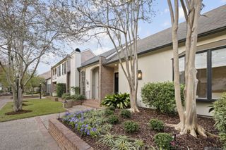 20 Jamestowne Ct #20-C, Saint George, LA 70809