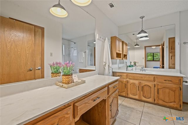 300 Sequoia Spur, Georgetown, TX 78628