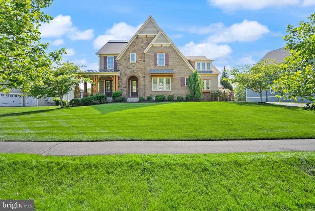 25811 YELLOW BIRCH CT, Aldie, VA 20105