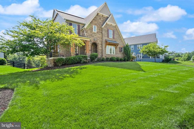 25811 YELLOW BIRCH CT, Aldie, VA 20105