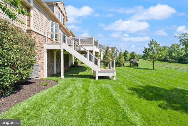 25811 YELLOW BIRCH CT, Aldie, VA 20105