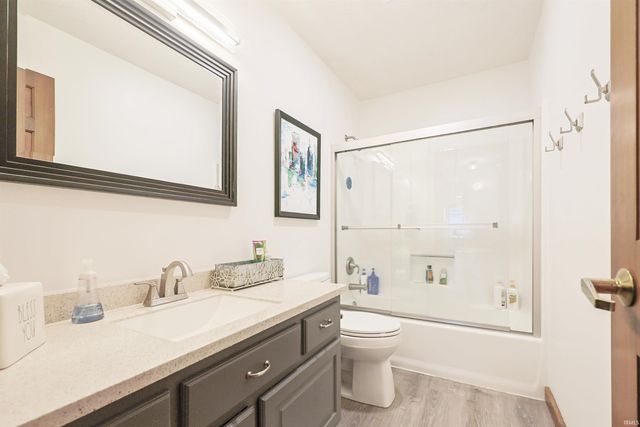 4924 Litchfield Road, Fort Wayne, IN 46835