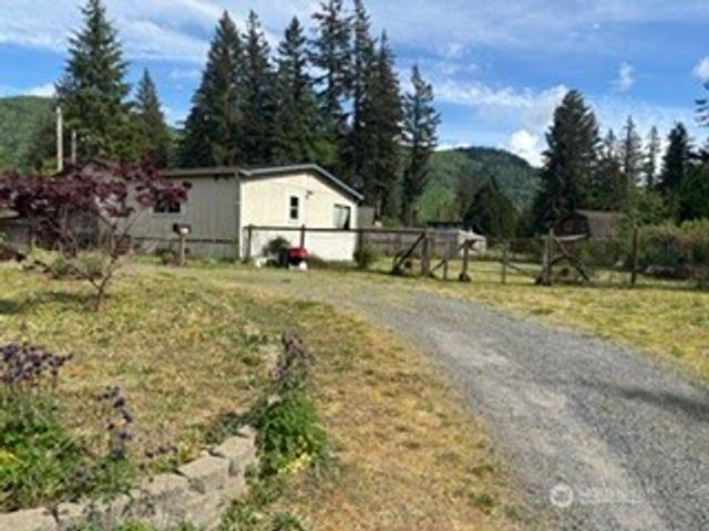 8472 Cimarron Way, Maple Falls, WA 98266
