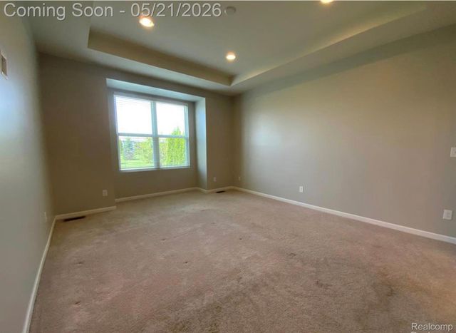 2060 Trimble Street, Orion Charter Township, MI 48360