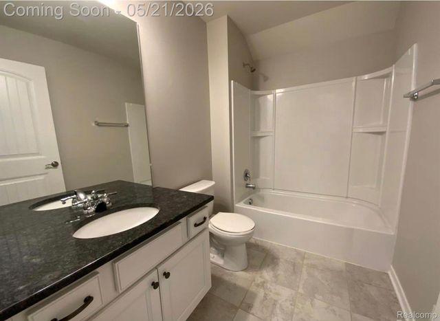 2060 Trimble Street, Orion Charter Township, MI 48360