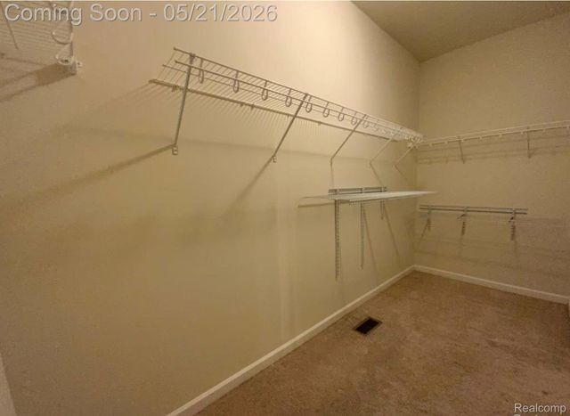 2060 Trimble Street, Orion Charter Township, MI 48360