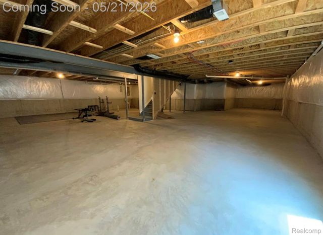 2060 Trimble Street, Orion Charter Township, MI 48360