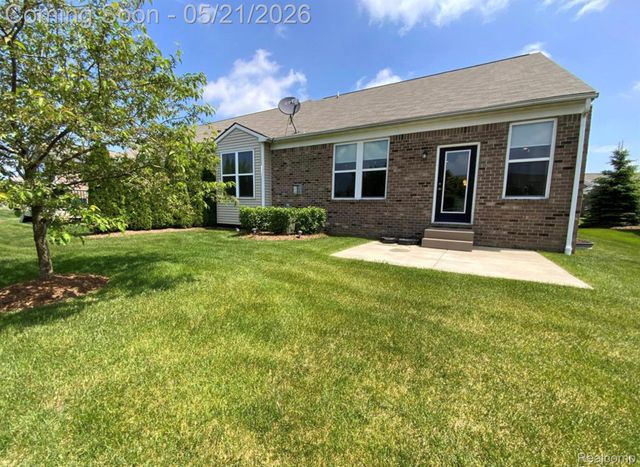 2060 Trimble Street, Orion Charter Township, MI 48360