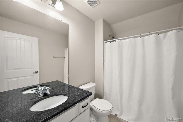 2060 Trimble Street, Orion Charter Township, MI 48360